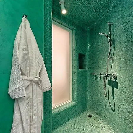 Ananda Apartment *